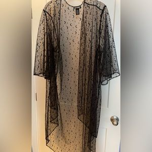 Celestial hi-low kimono.